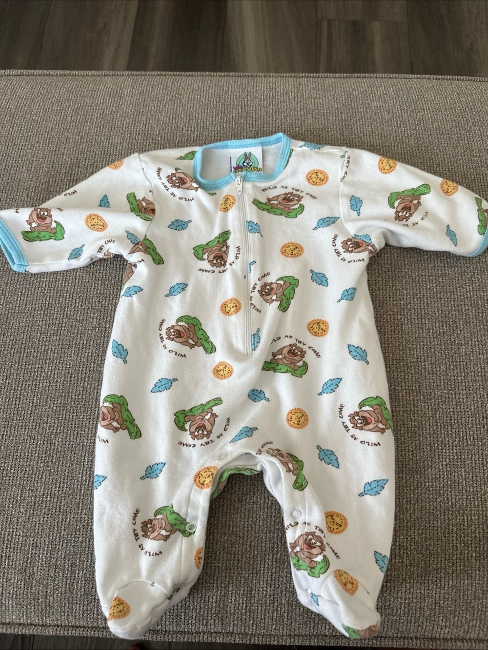 VINTAGE Baby Looney Tunes One-Piece Sleeper featuring Taz “Wild as they come”